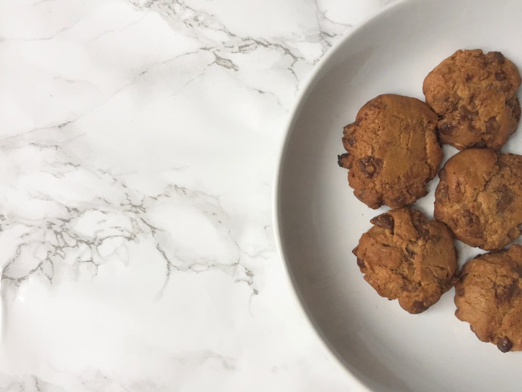 Easy Chocolate Chip Cookies Baking&nbsp;Recipe